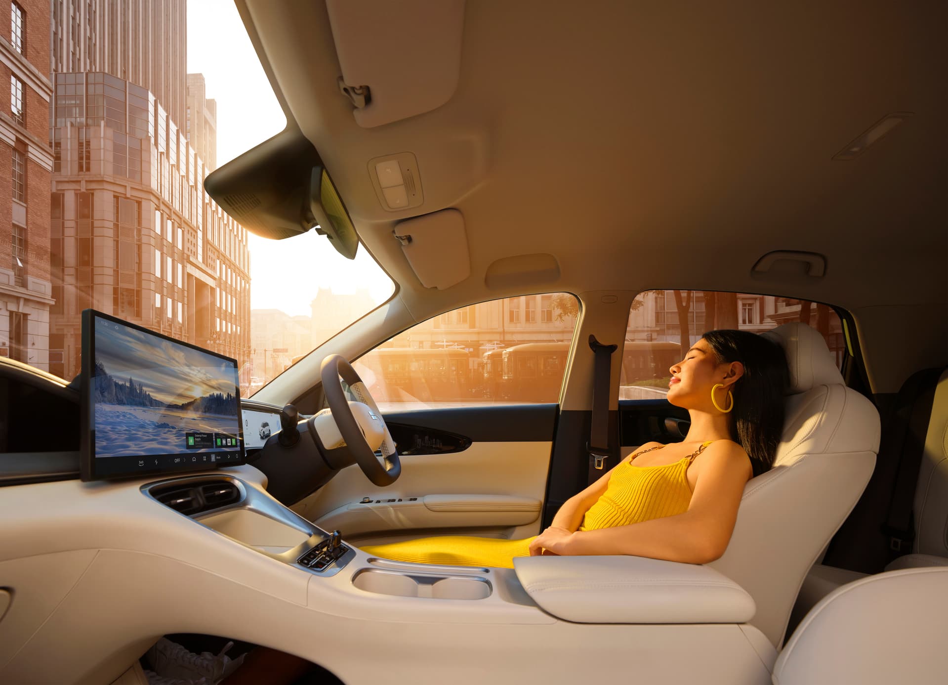 Geely E2 front seating